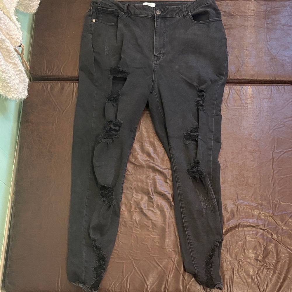 Forever 21 Black Distressed Skinny Jeans